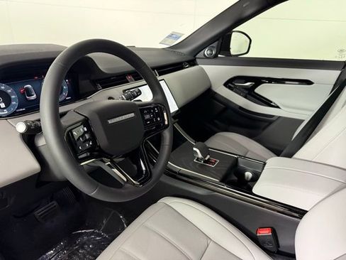 Used 2026 Land Rover Range Rover Evoque S image 35