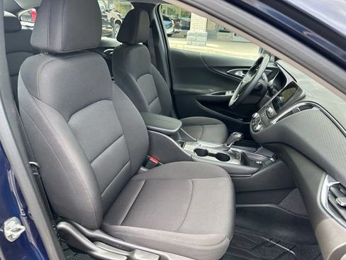 Used 2018 Chevrolet Malibu LT w/ Driver Confidence Package FWD image 26