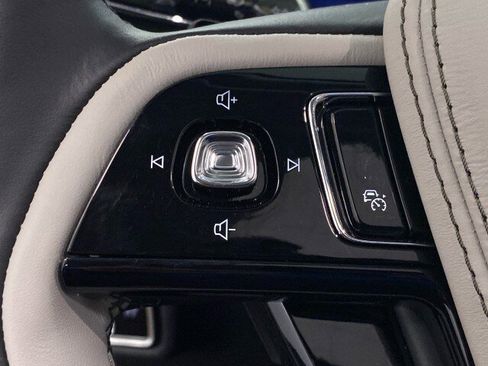 New 2026 Lincoln Aviator AWD w/ Jet Appearance Package image 20