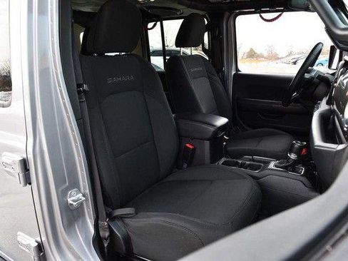 Used 2020 Jeep Wrangler Unlimited Sahara w/ Cold Weather Group image 22