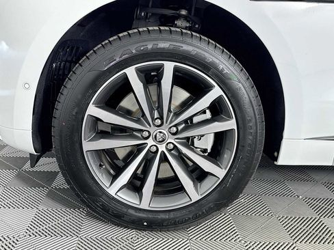 New 2026 Jaguar F-PACE R-Dynamic S image 30