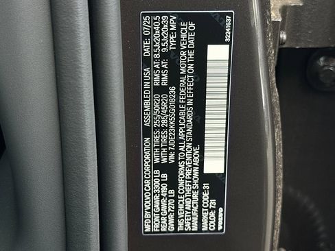 New 2025 Volvo EX90 Plus w/ Protection Package Premier image 33