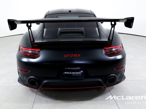 Used 2018 Porsche 911 GT2 RS RWD image 7