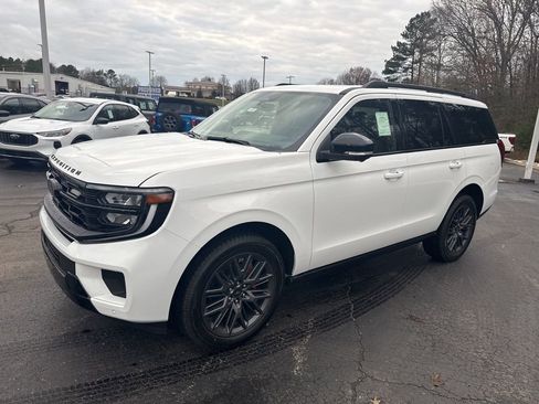 New 2025 Ford Expedition Platinum w/ Stealth Performance Package image 7