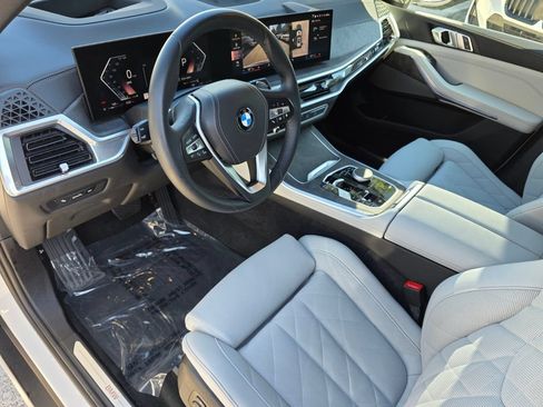 Certified 2024 BMW X5 sDrive40i w/ Premium Package RWD image 9