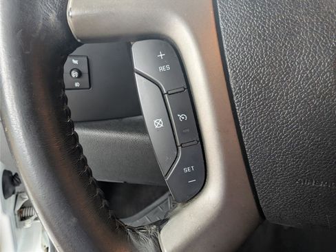 Used 2007 GMC Sierra 2500 SLE w/ EZ-Lift Tailgate Package RWD image 20