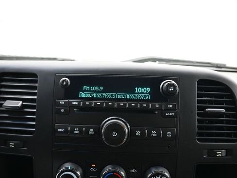 Used 2013 Chevrolet Silverado 3500 W/T image 17