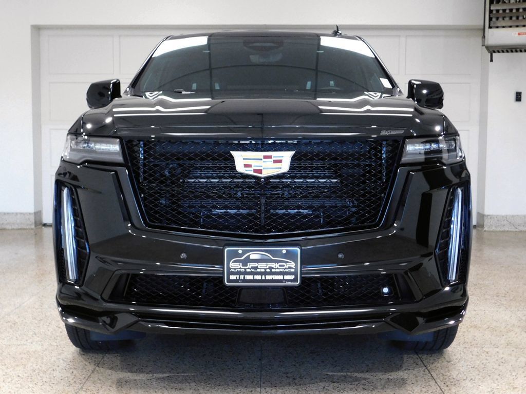 Used 2024 Cadillac Escalade ESV V w/ LPO, Floor Liner Package AWD/4WD image 5