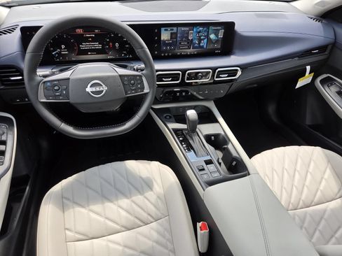 New 2027 Nissan Sentra SL w/ Floor Mat Package FWD image 15