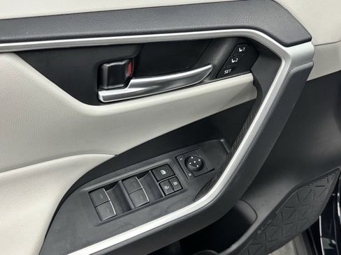 Used 2024 Toyota RAV4 XLE Premium image 14