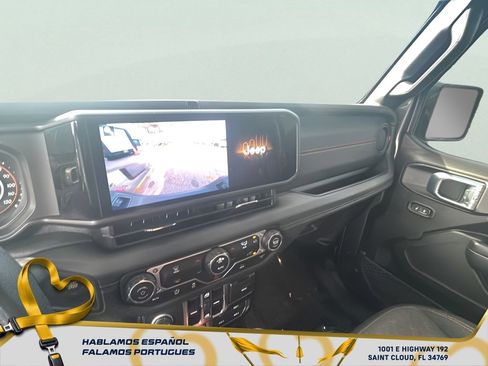 Used 2024 Jeep Gladiator Mojave image 21