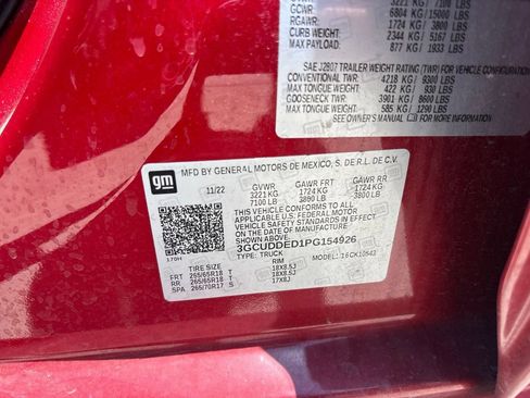 Used 2023 Chevrolet Silverado 1500 LT AWD/4WD image 9