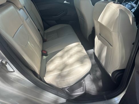 Used 2015 Ford Focus Titanium w/ Titanium Technology Package image 23