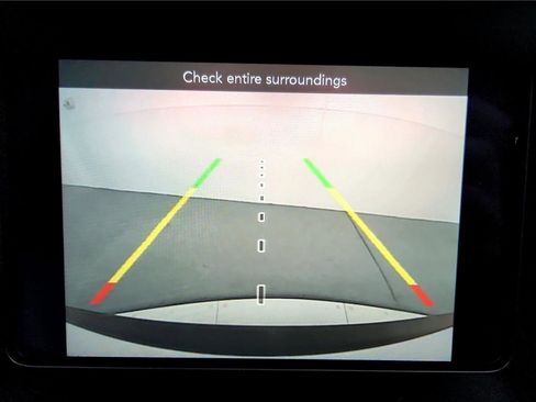 Used 2019 Jeep Cherokee Latitude w/ Popular Appearance Group image 31