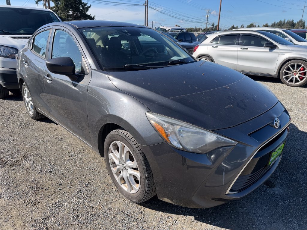 Used 2017 Toyota Yaris iA FWD image 2