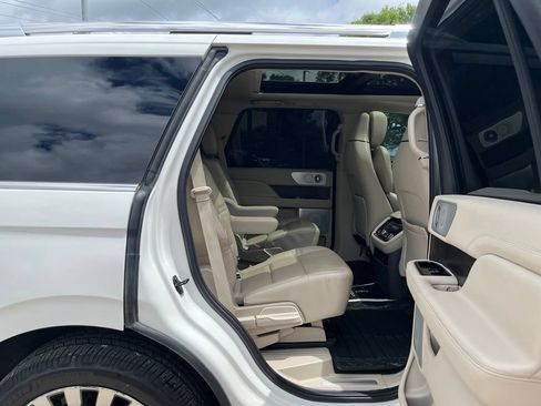 Used 2020 Lincoln Navigator Reserve w/ Luxury Package AWD/4WD image 33