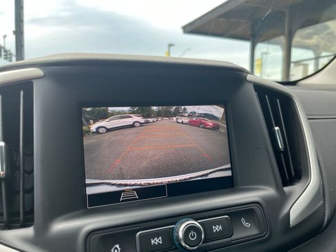 Used 2024 GMC Terrain SLE image 17