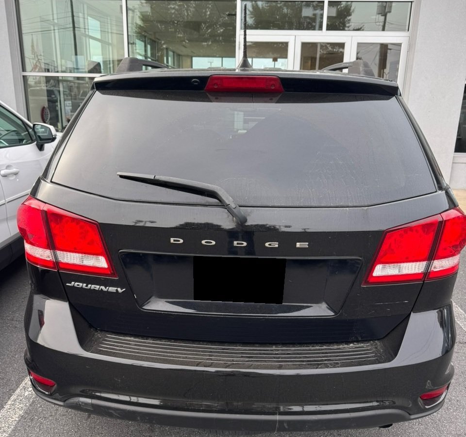Used 2019 Dodge Journey SE w/ Premium Group FWD image 3