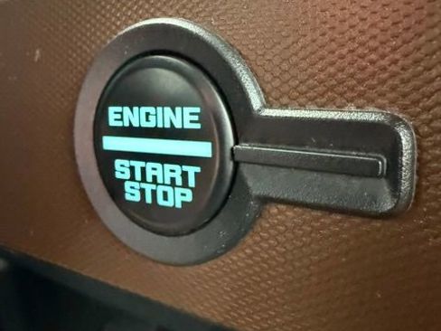 Used 2023 Ford Bronco Outer Banks w/ Sasquatch Package image 32