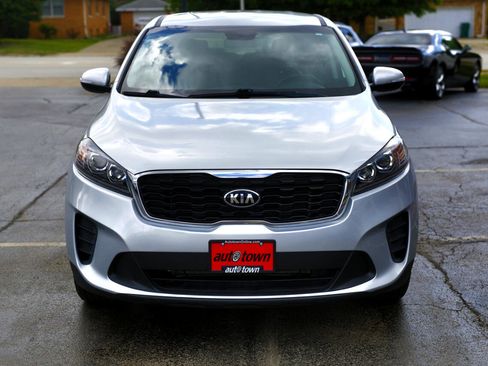 Used 2020 Kia Sorento AWD V6 image 2