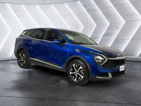Used 2023 Kia Sportage EX FWD image 1