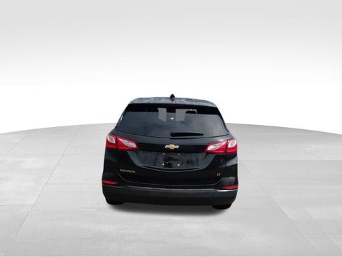 Used 2018 Chevrolet Equinox LT image 11