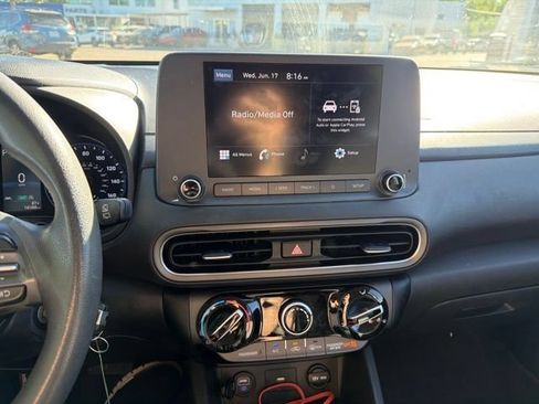 Used 2022 Hyundai Kona SE w/ Cargo Package AWD/4WD image 12
