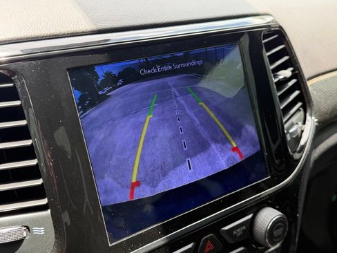 Used 2020 Jeep Grand Cherokee Trackhawk w/ Trailer Tow Group IV AWD/4WD image 19
