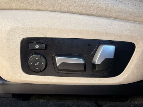 Used 2019 BMW X3 xDrive30i w/ Convenience Package image 17