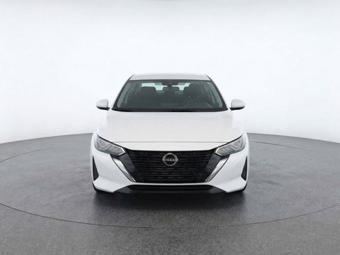 Used 2025 Nissan Sentra S image 2