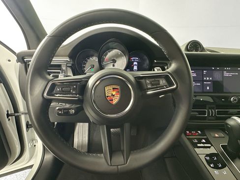 Certified 2024 Porsche Macan S image 20