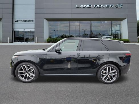 Used 2027 Land Rover Range Rover Sport SE AWD/4WD image 5