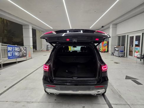 Used 2021 Mercedes-Benz GLB 250 image 35