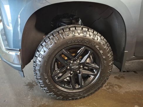 Used 2019 Chevrolet Silverado 1500 LT w/ All-Star Edition AWD/4WD image 19