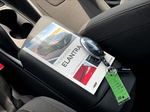 Used 2026 Hyundai Elantra Sport image 35