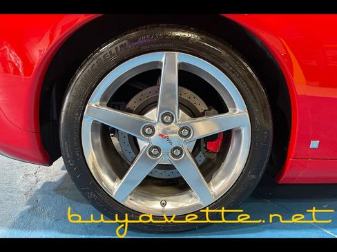 Used 2006 Chevrolet Corvette Coupe w/ Preferred Equipment Group RWD image 13