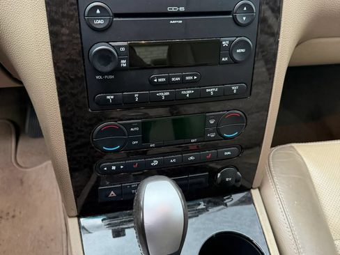 Used 2007 Mercury Montego Premier FWD image 8