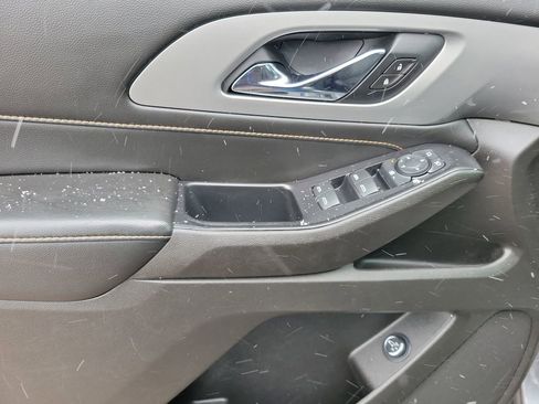 Certified 2021 Chevrolet Traverse LT image 27