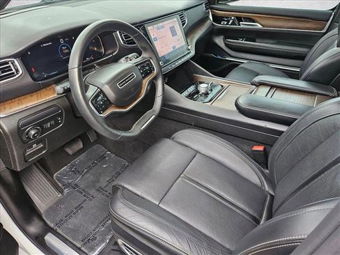 Used 2024 Jeep Grand Wagoneer Series I w/ HD Trailer Tow Package image 9