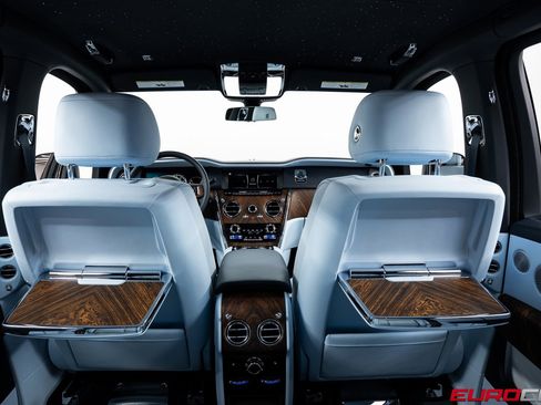 Used 2022 Rolls-Royce Cullinan image 24
