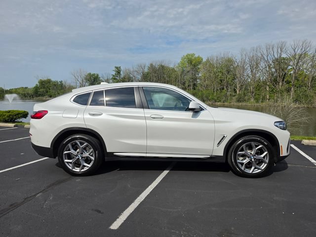 Used 2024 BMW X4 xDrive30i w/ Premium Package AWD/4WD image 6