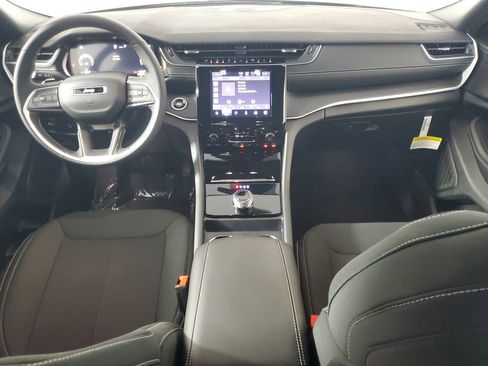 New 2025 Jeep Grand Cherokee Laredo X w/ Luxury Tech Group I image 14