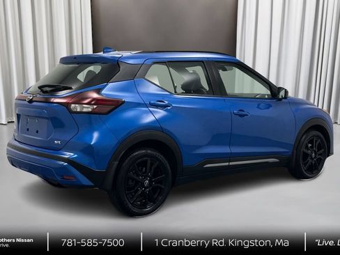 Certified 2023 Nissan Kicks SR w/ SR Premium Package FWD image 5
