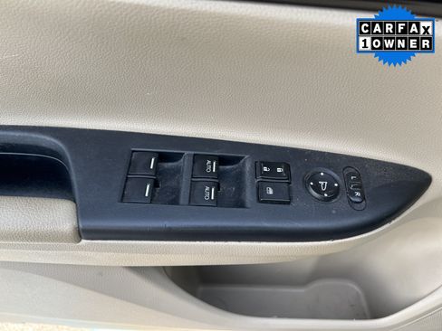 Used 2017 Honda Accord EX-L image 10