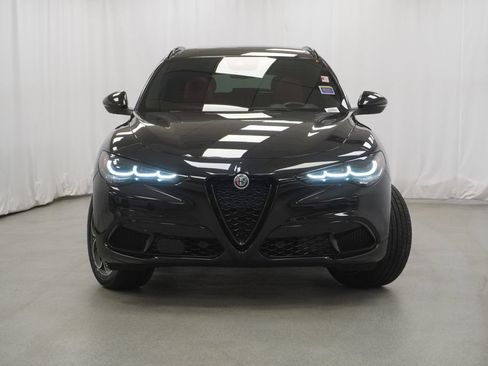 Used 2024 Alfa Romeo Stelvio Veloce AWD/4WD image 9