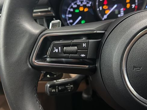 Certified 2026 Porsche Macan AWD/4WD image 20