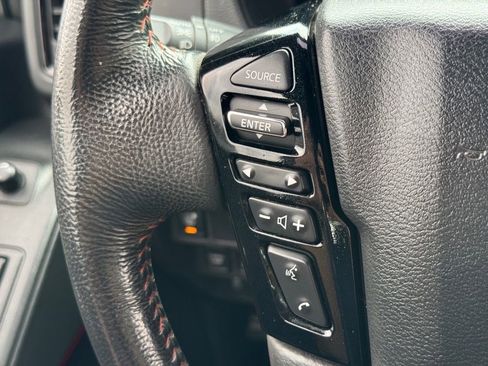 Used 2022 Nissan Frontier PRO-4X w/ Technology Package image 18