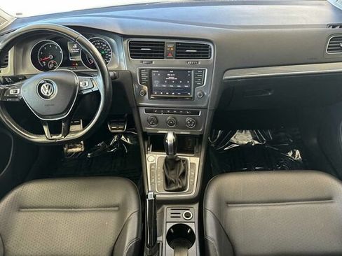 Used 2017 Volkswagen Golf Alltrack SE AWD/4WD image 13