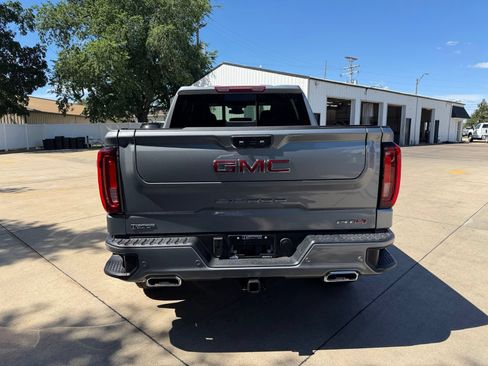 New 2026 GMC Sierra 1500 AT4 w/ AT4 Preferred Package AWD/4WD image 30