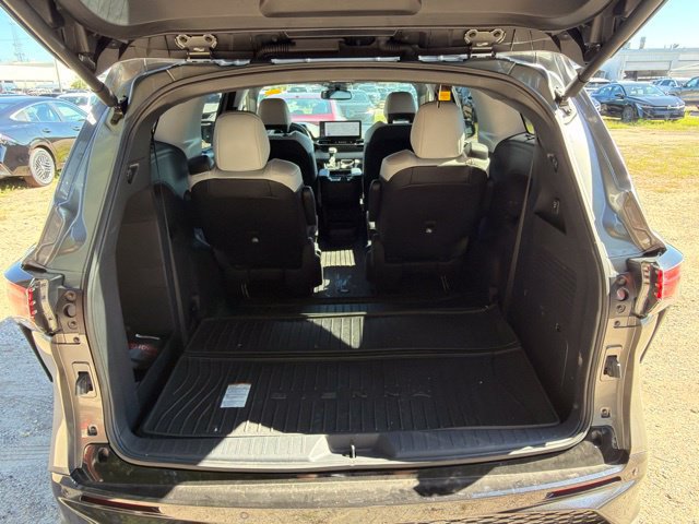 Used 2026 Toyota Sienna XSE FWD image 20